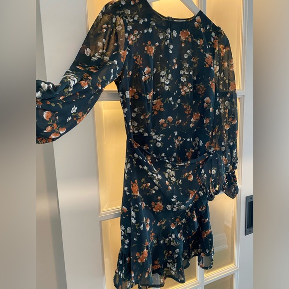 Princess Polly Green Floral Long Sleeve Ruffle Wrap Skirt Mini Dress size 4 US - Picture 3 of 5